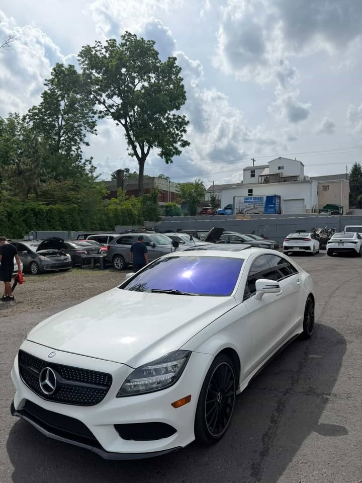 MERCEDES CLS 550 — CLS — Windshield & Sides · ANIS TUNING